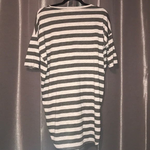 Lularoe Top Size XS - Picture 3 of 3